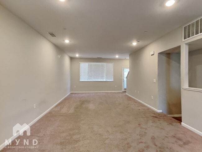 Photo - 275 Mark Jeffrey Ln