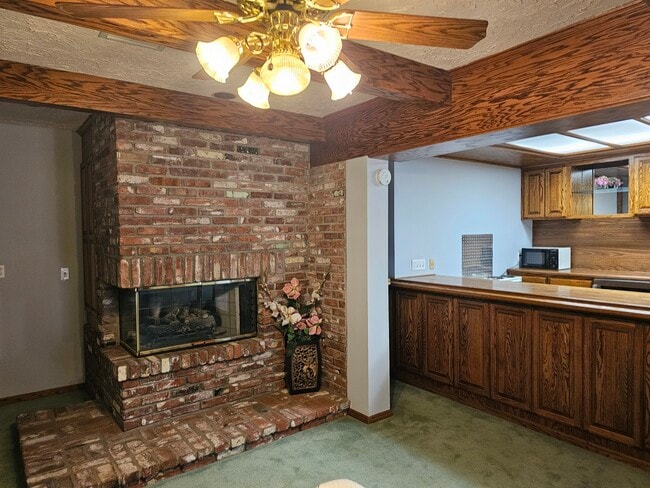 Building Photo - 3934 Alonzo Ave