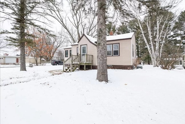 Photo - 801 Lake View Dr