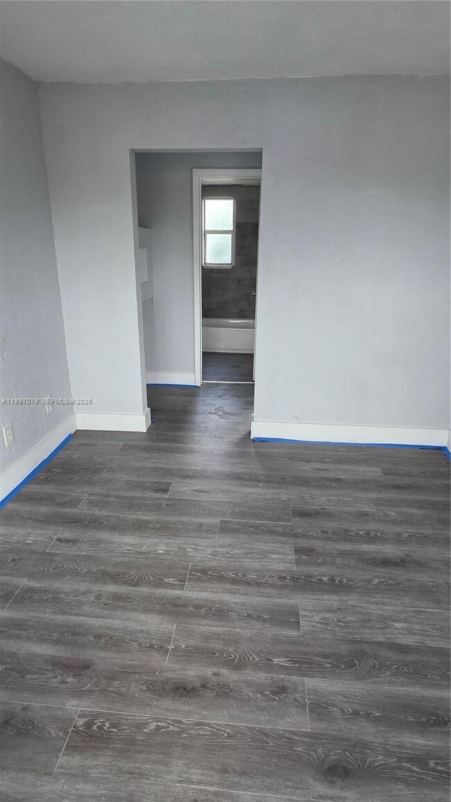 Building Photo - 7001 NW 15th Ave Unit 18