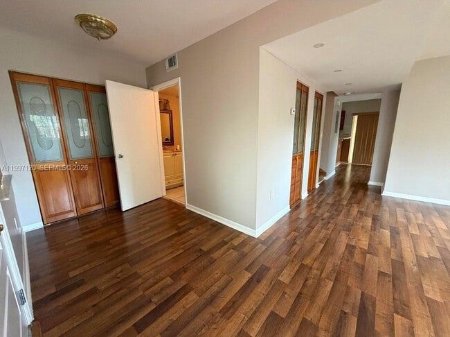 Photo - 2385 W 69th St