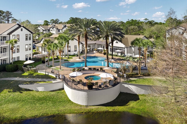 Building Photo - Vinoy at St Johns