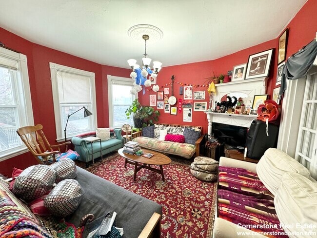 Building Photo - 16 Fisher Ave Unit 3 Rental
