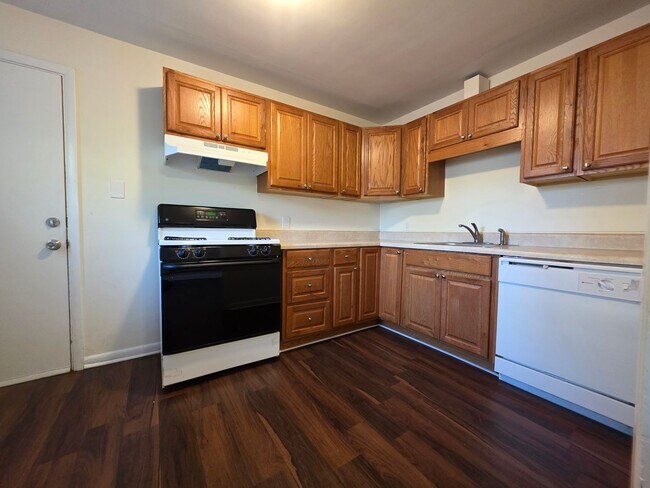 Photo - Bull St Unidad 2