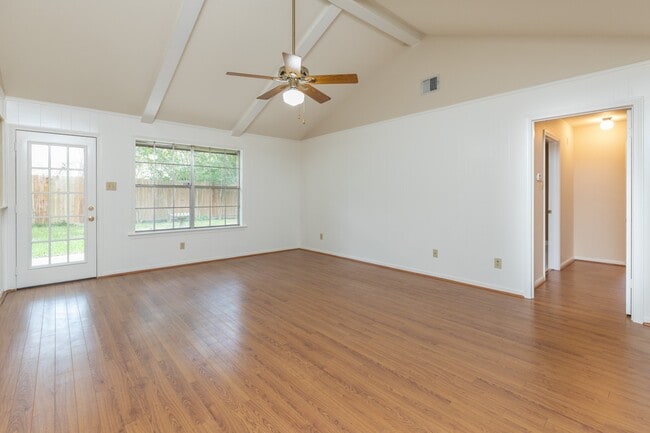 Photo - 2623 Longleaf Pines Ln