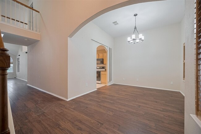 Photo - 23035 Canal Rd