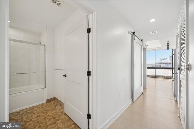 Photo - 70 N St SE Unit N811