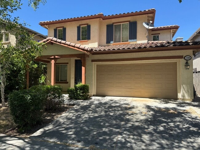 Building Photo - 3588 Silverwood Rd