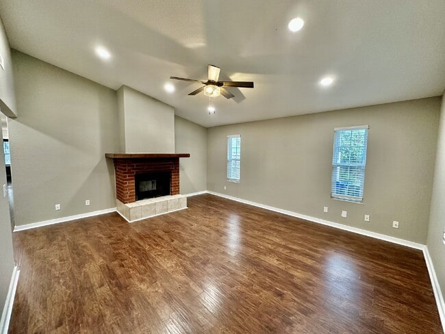 Photo - 3513 W Wood St