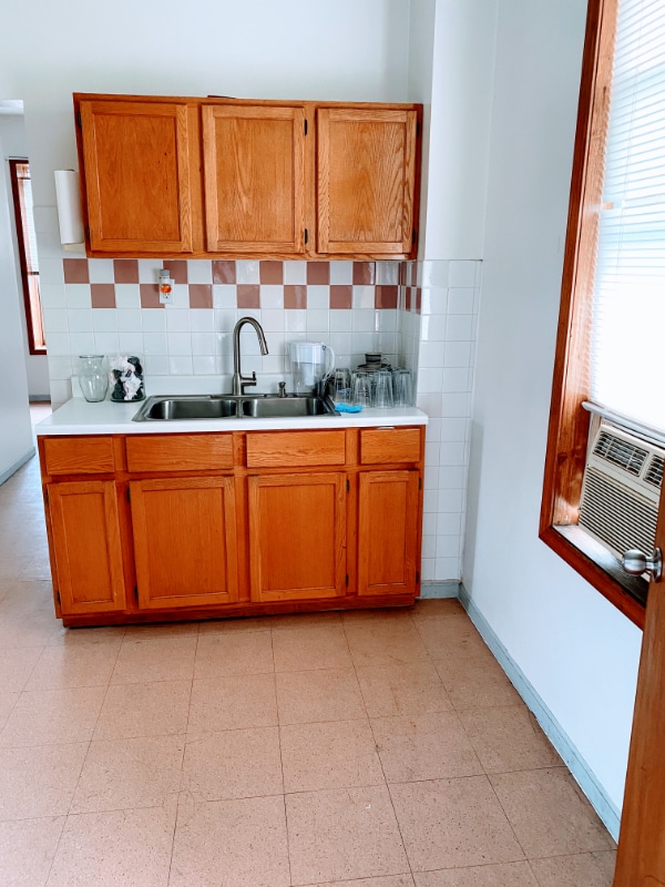 Building Photo - 3630 S Paulina St Rental