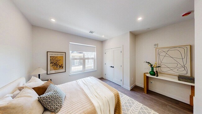 Photo - 75 Willow Ct Unit 309