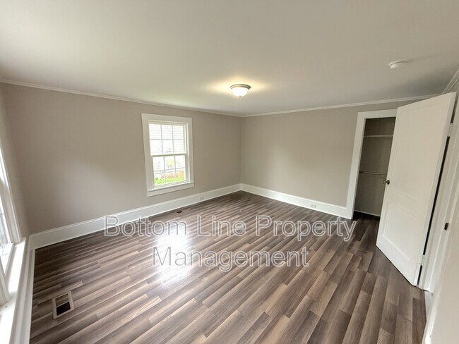 Photo - 1429 W Horah St