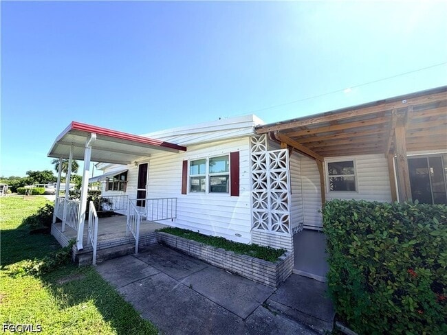 139 Gaslight Ave