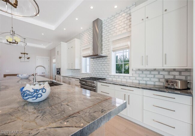 Photo - 237 13th St S