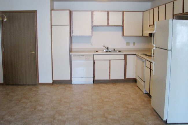 Photo - WINDSOR VILLAGE