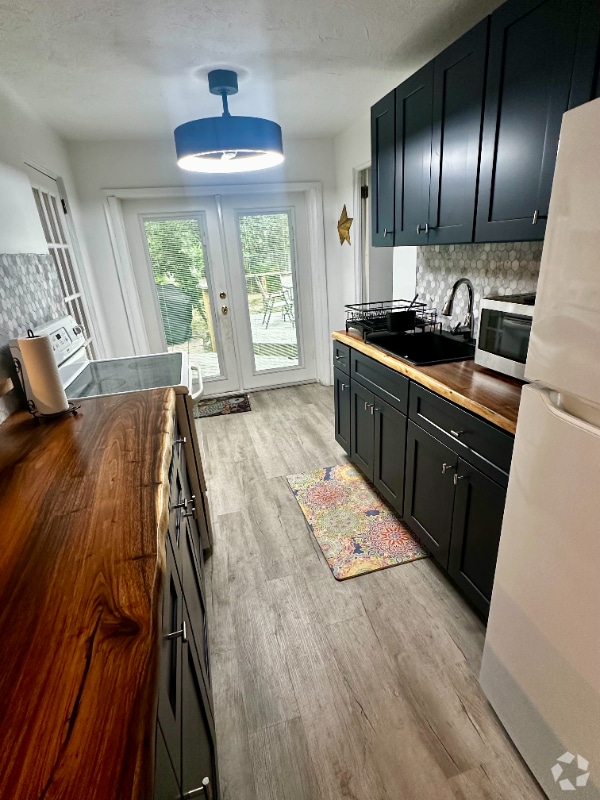 Building Photo - 2643 46th St S Rental