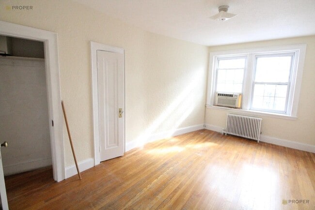 Building Photo - 90 Kilsyth Rd Unit 47
