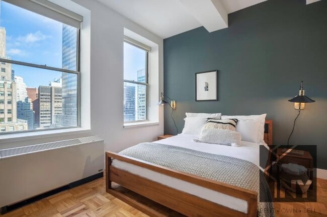 Building Photo - 3 bedroom in NEW YORK NY 10005 Unit 1826 Rental