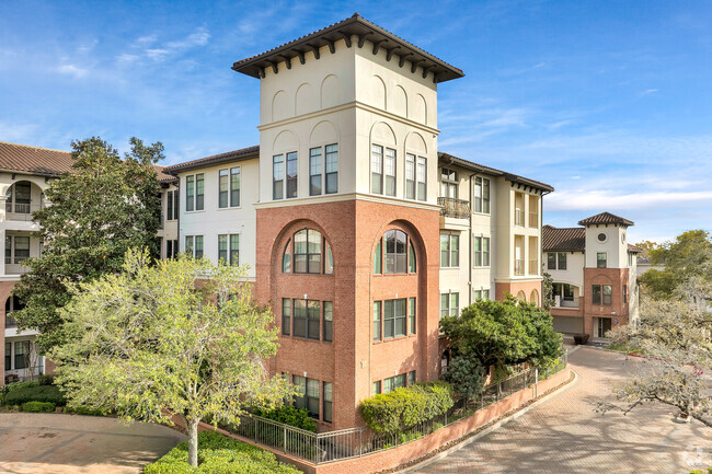 Building Photo - Braeswood Place Rental