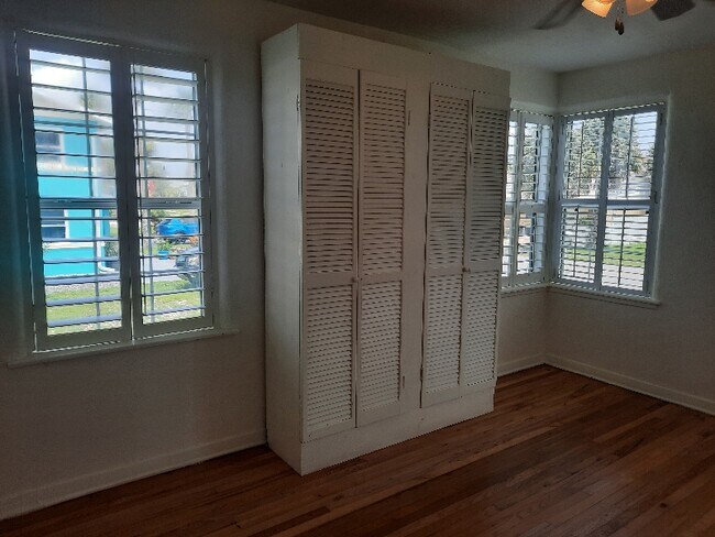 512 Phoenix Ave Unit 5