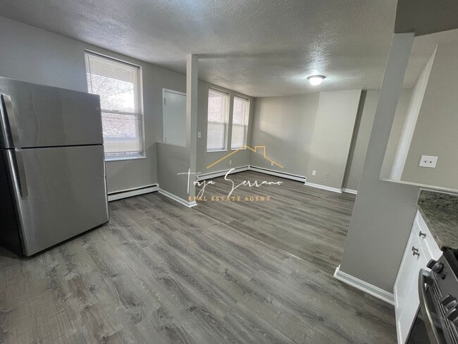 Photo - 65 Shawmut St Unit 2