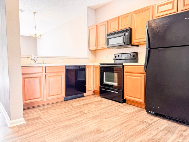 Photo - 518 Scrub Jay Dr