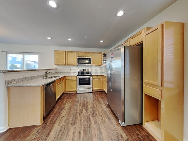 Photo - 485 Winebrook Way