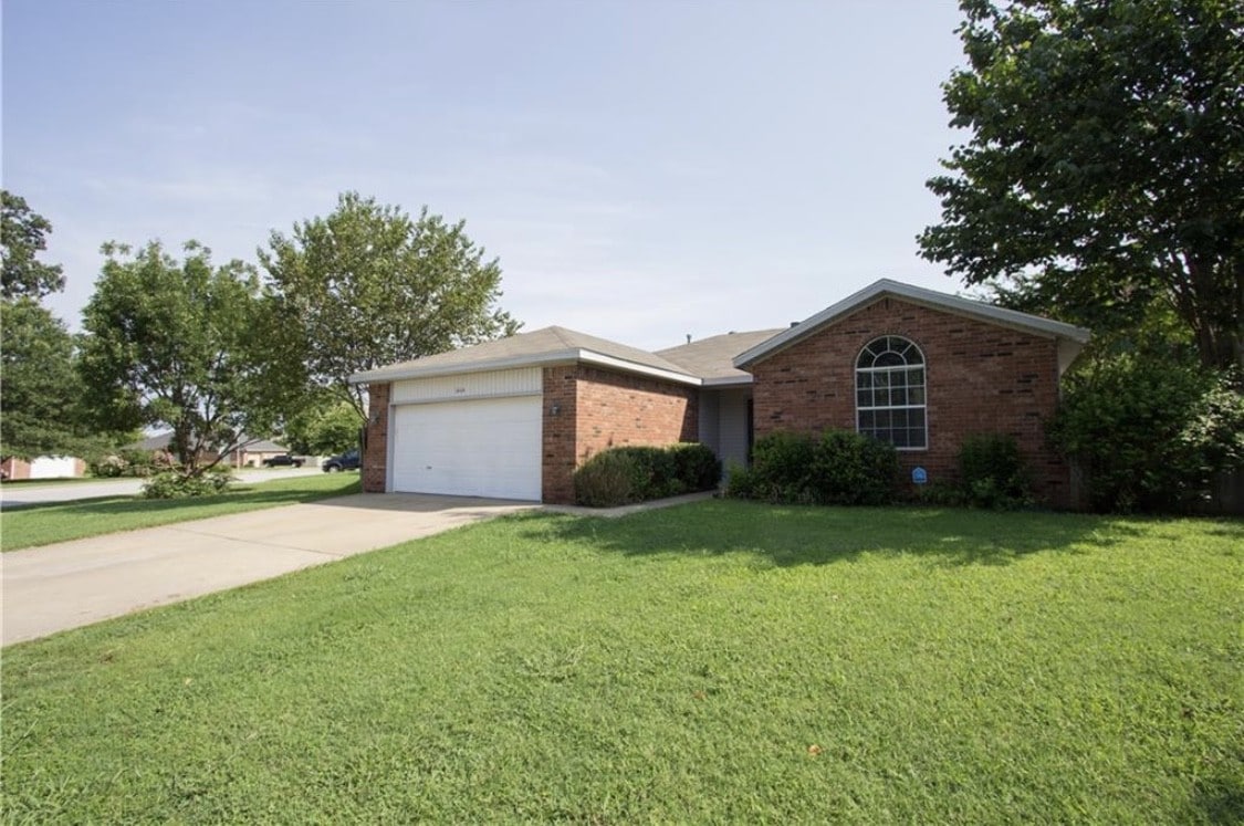 Photo - 1664 Desarc Way (Fayetteville, AR)