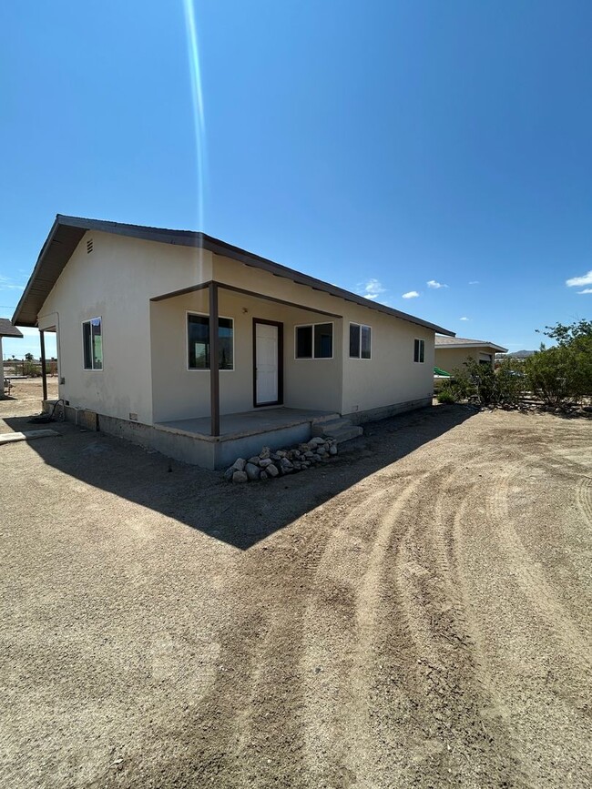 Photo - 6663 Sage Ave Apartamento Unidad 6663 Sage Ave #1