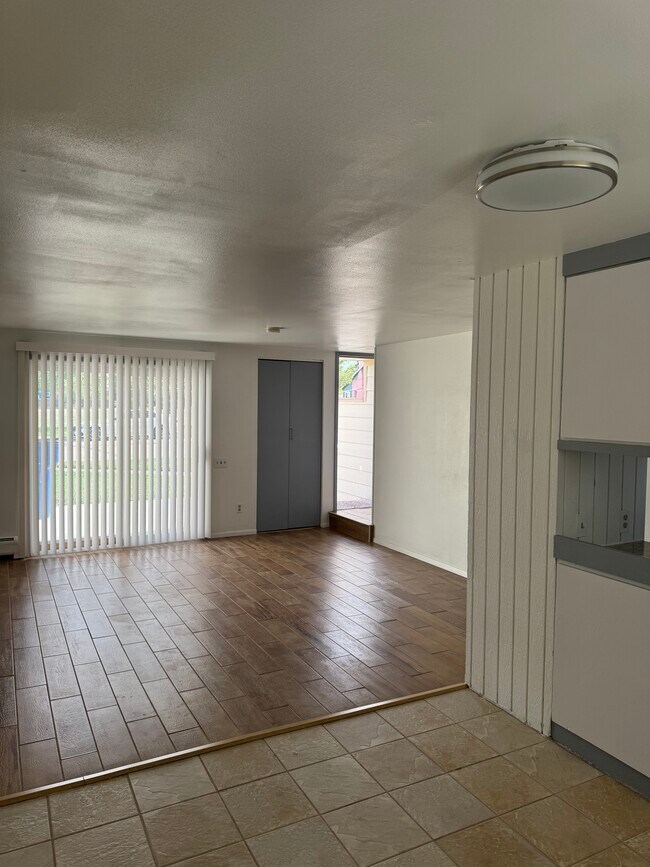 Photo - 6965 W Louisiana Ave Unidad Apartment
