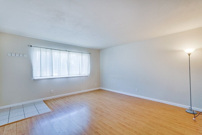 Photo - Conveniently located 2BR/1.5BA townhome style duplex unit in Sunnyvale