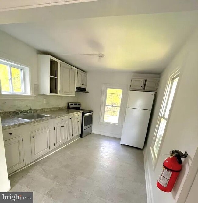 Photo - 311 S 4th St