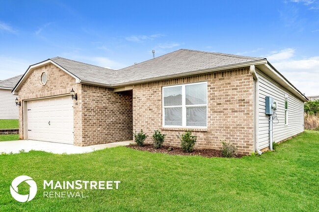 Photo - 461 Woodland Trl