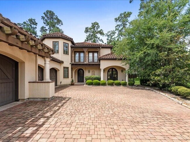 7 Ivy Castle Ct