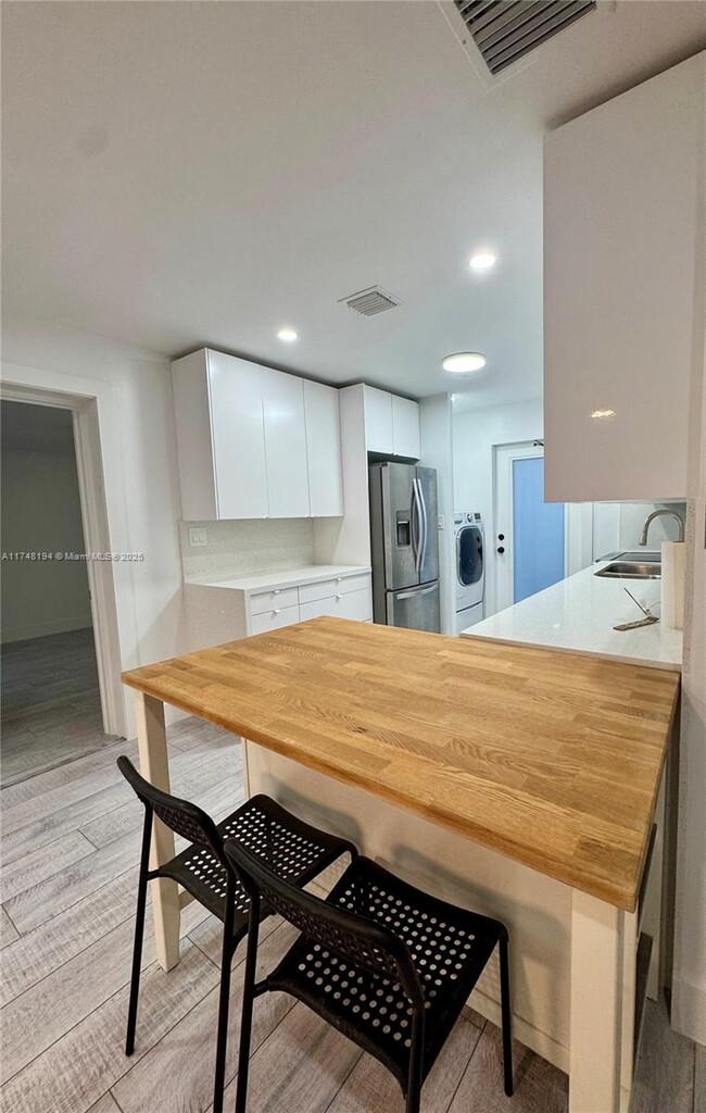 Photo - 705 W Mango St Apartamento Unidad C