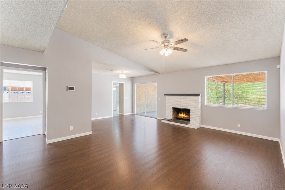 Photo - 4268 Hampshire Cir