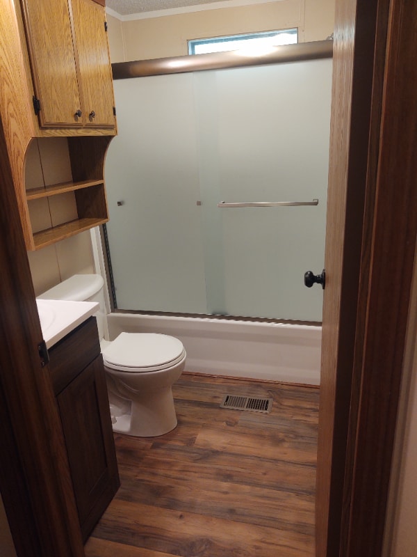 Photo - 911 West Ave