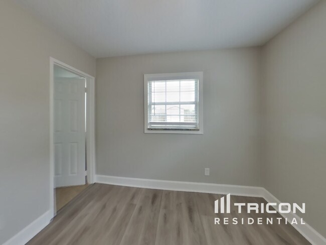 Photo - 366 Clemson Dr House