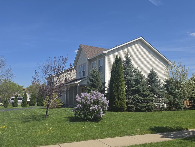 Photo - 579 Scott Ln