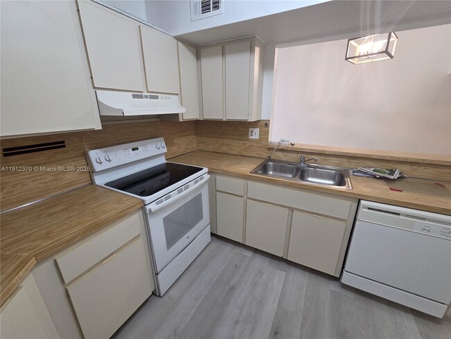 Photo - 9433 Fontainebleau Blvd Unit 212