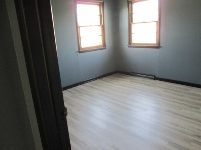 DORMITORIO TRASERO - 706 S Rollins St