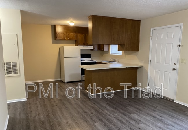 Photo - 1500 Oakshire Ct Unidad C