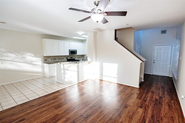 Photo - 11 Summer Haze Cir