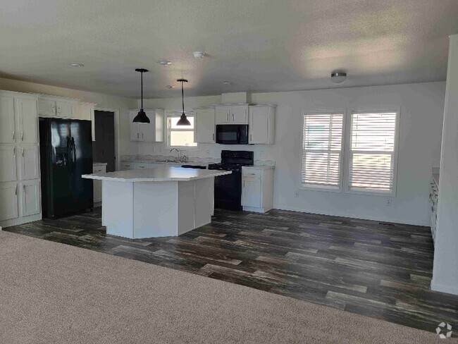 Building Photo - 2000 S Apache Rd Rental
