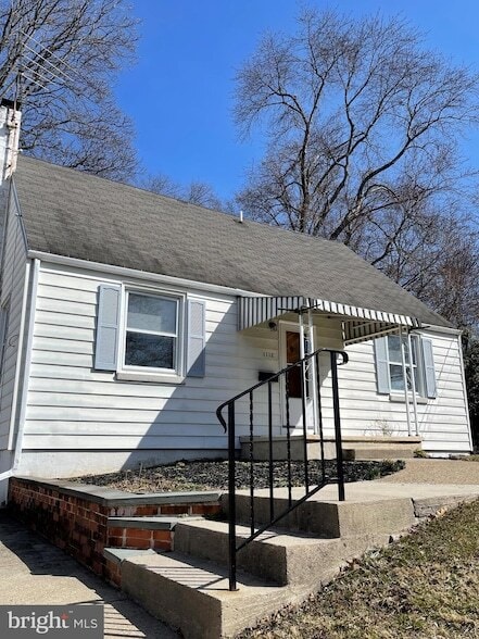 1112 Parkway Ave