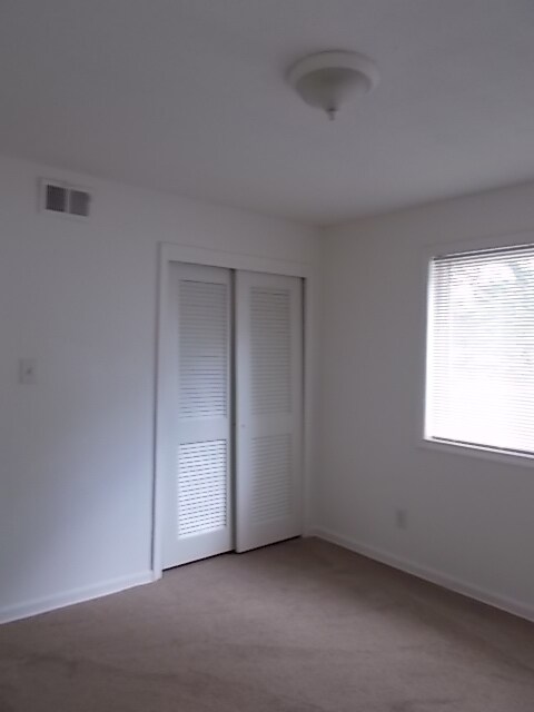 Photo - Spacious 2 Bedroom Apartment Unidad #11