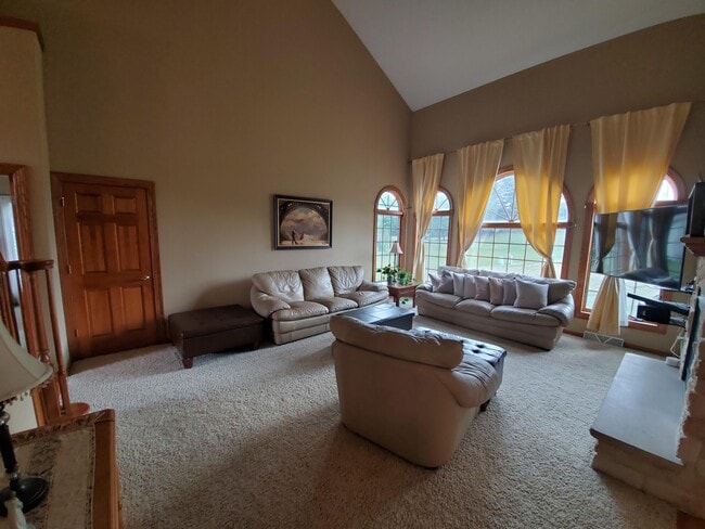 Photo - W150N7229 Paseo Ln