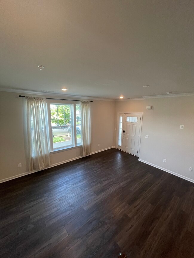 Photo - 4914 Macdonough Pl