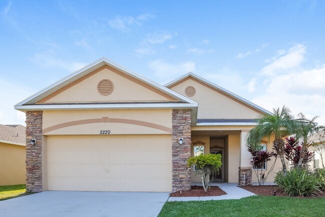 Building Photo - 2220 Paria Ln