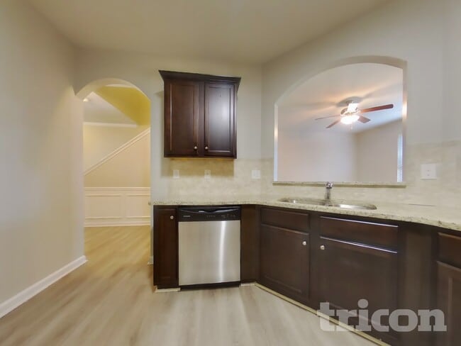 Photo - 4459 Ravenwood Dr